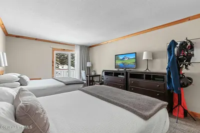 Property 26-10012 - Photo 15