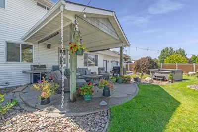 Property 26-10215 - Photo 32