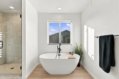 Property 26-10403 - Photo 29