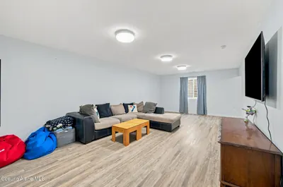 Property 26-8110 - Photo 31
