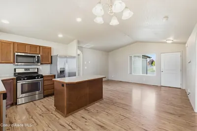Property 26-10393 - Photo 9