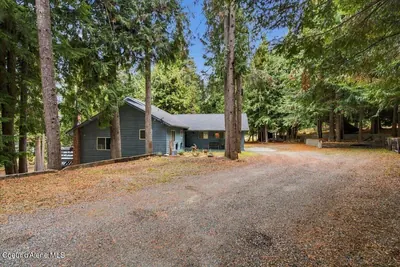 Property 26-10392 - Photo 2