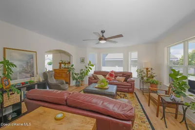 Property 26-10215 - Photo 7