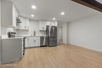 Property 26-10613 - Photo 2