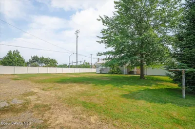 Property 26-7592 - Photo 25