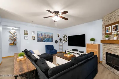Property 26-8062 - Photo 3
