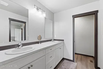 Property 26-7849 - Photo 11