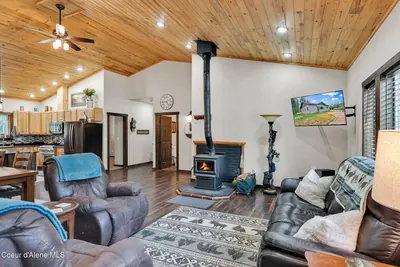 Property 26-9519 - Photo 3
