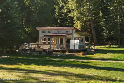 Property 26-10149 - Photo 1