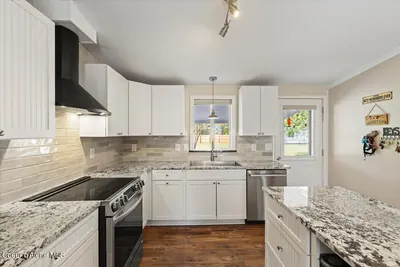 Property 26-9303 - Photo 6