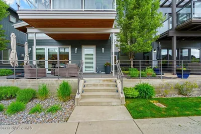 Property 26-9872 - Photo 2