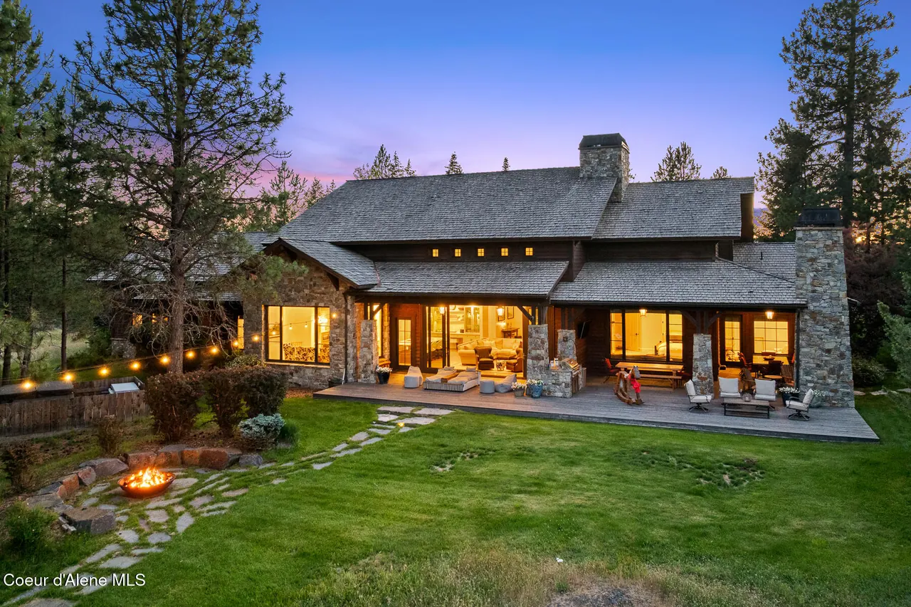 Property 26-8239 - Photo 1