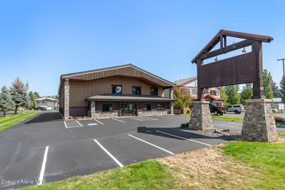 Property 26-8906 - Photo 2