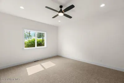 Property 26-8216 - Photo 14