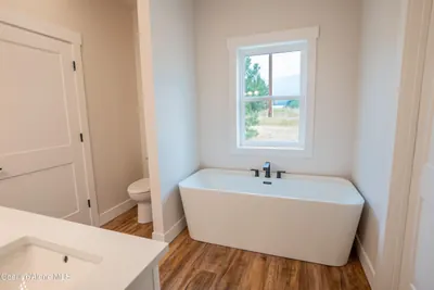 Property 26-8244 - Photo 12