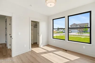 Property 26-8935 - Photo 24