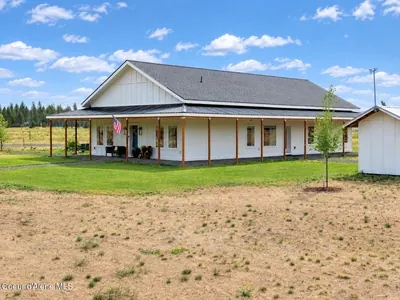 Property 26-8758 - Photo 3