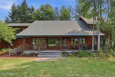 Property 26-8534 - Photo 1
