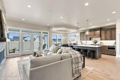Property 26-9329 - Photo 6