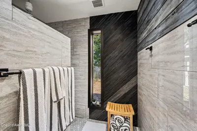 Property 26-7963 - Photo 23