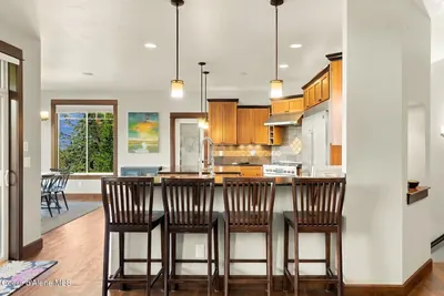 Property 26-10573 - Photo 11