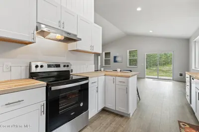 Property 26-8420 - Photo 3
