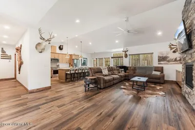 Property 26-10257 - Photo 8