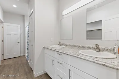 Property 26-8420 - Photo 41