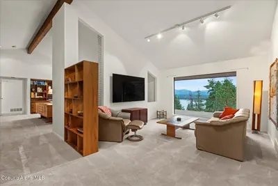 Property 26-9840 - Photo 6