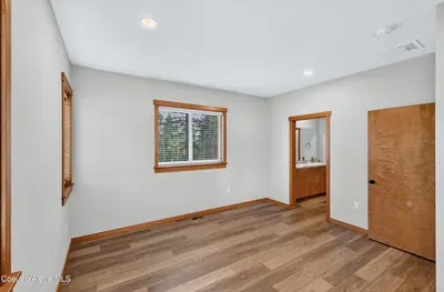 Property 26-8489 - Photo 25