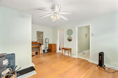 Property 26-10240 - Photo 5