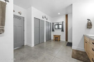 Property 26-8352 - Photo 14