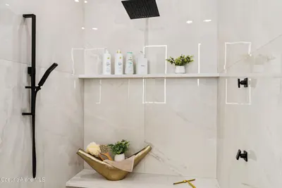 Property 26-10307 - Photo 27