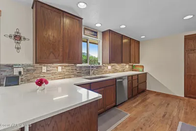 Property 26-8673 - Photo 24