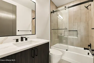 Property 26-10335 - Photo 13