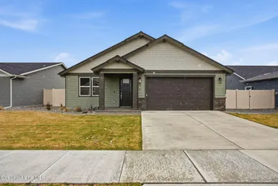 Property 26-10605 - Photo 2