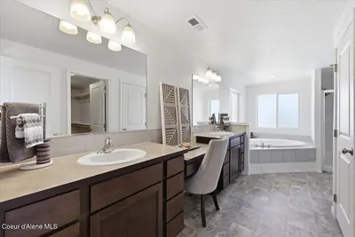 Property 26-10642 - Photo 25