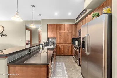 Property 26-10558 - Photo 7
