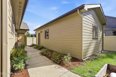 Property 26-9865 - Photo 57