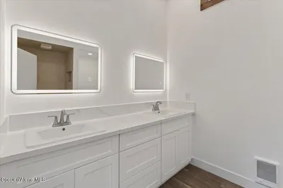 Property 26-10229 - Photo 27