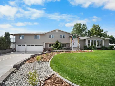 Property 26-8930 - Photo 69