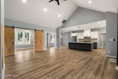 Property 26-4137 - Photo 2