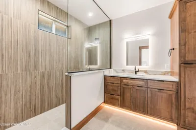 Property 26-9348 - Photo 35