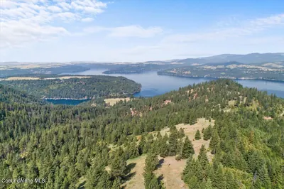 Property 26-4635 - Photo 2