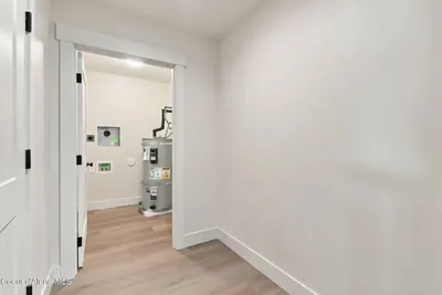 Property 26-9716 - Photo 31