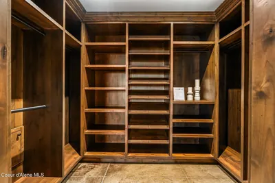 Property 26-3928 - Photo 75