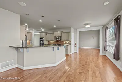 Property 26-9605 - Photo 11