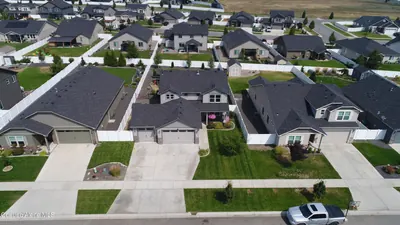 Property 26-8017 - Photo 2