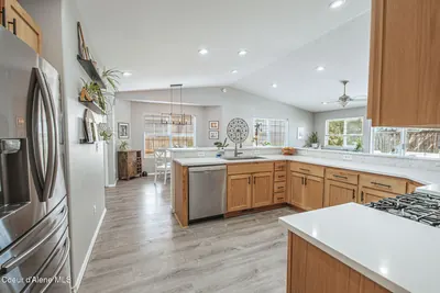 Property 26-10286 - Photo 26