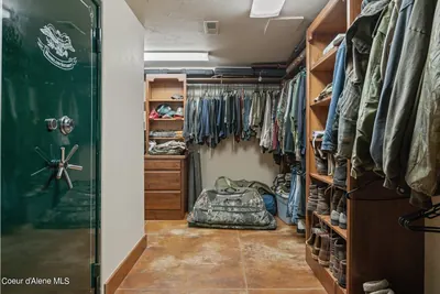 Property 24-5735 - Photo 50